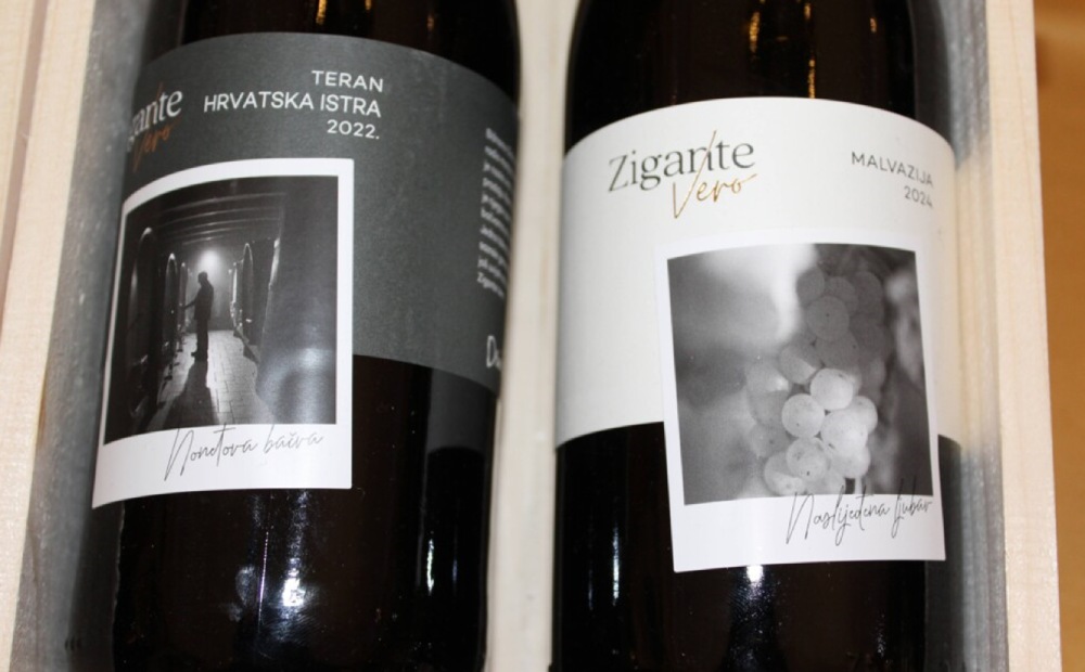 Walter Filiputti speaks about the history and identity of Malvazija Istarska during the wine event.