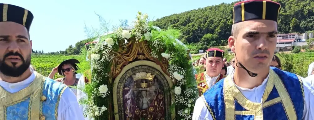 Guardian of Pošip! A procession through the vineyards of Korčula in honor of Our Lady of Čara Field