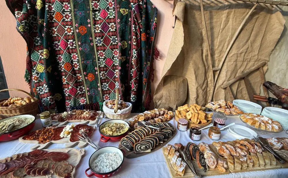 Vina Papak, Krešić i Dragun predstavljena su na Večeri Srijema i Slavonije u Zagrebu.