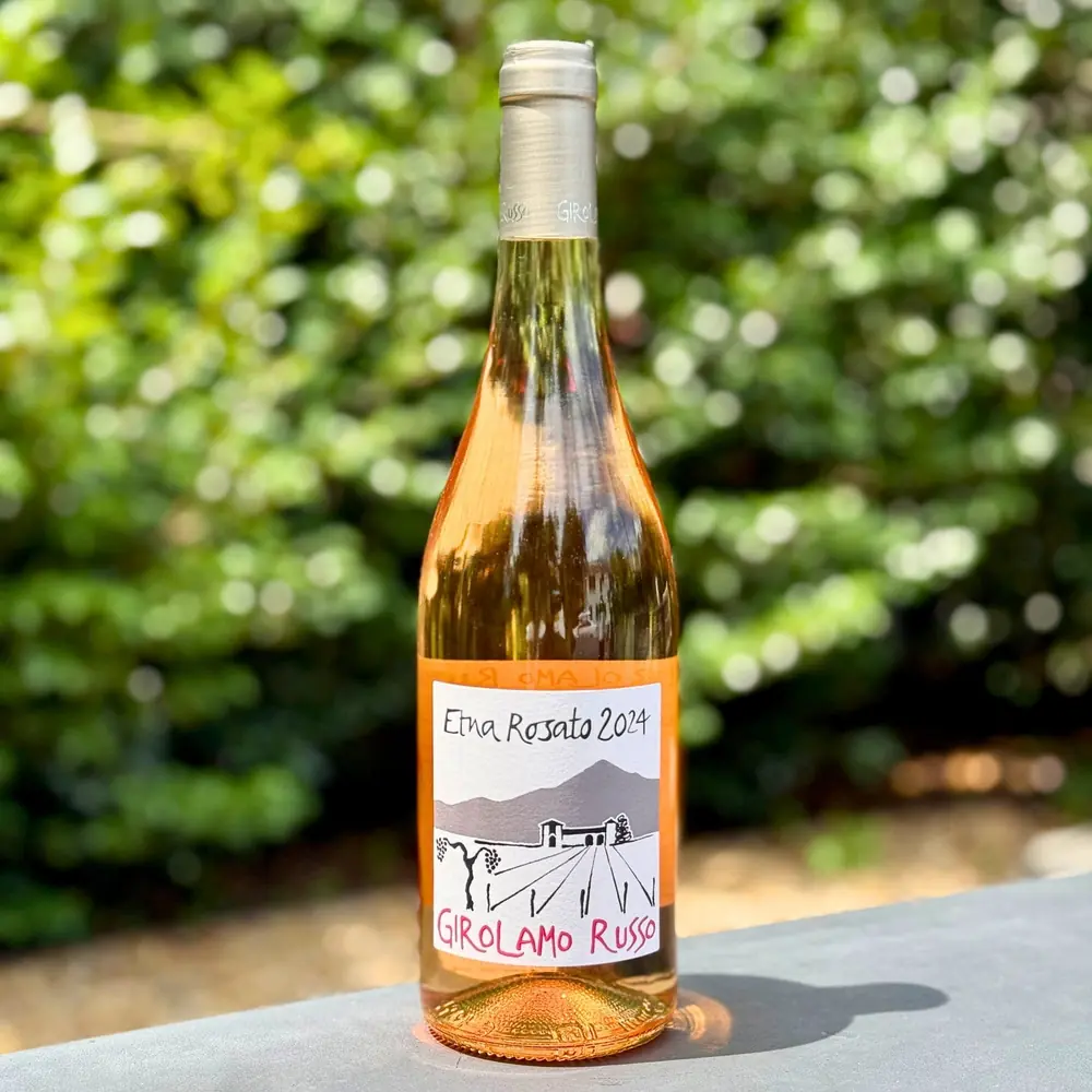 Rosé wine in the glass